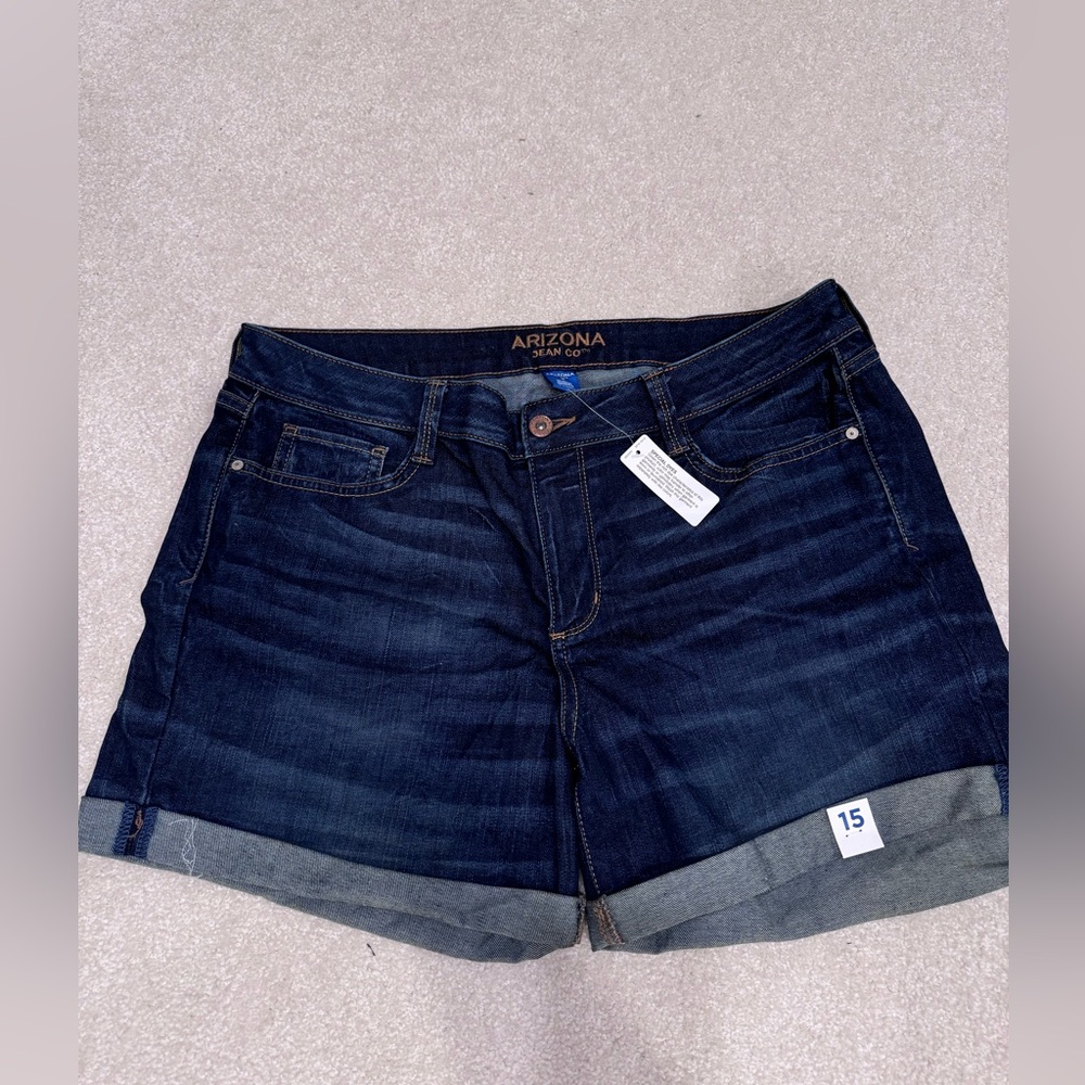 Arizona Jean Short Size 15 NWT